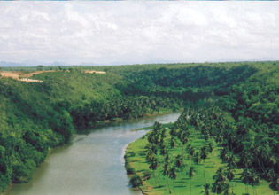 Blick vom K&uuml;nstlerdorf auf den Chavon
