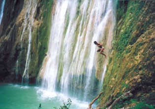 Wasserfall El Limon, diesmal mit mehr Wasser