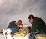 Vogel und Jockel in unserem Zimmer